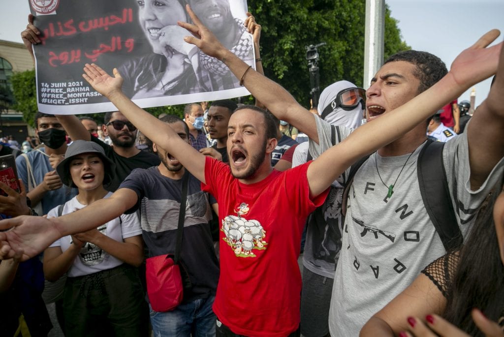 Protests in Tunisia against police repression to demonstrators Mena